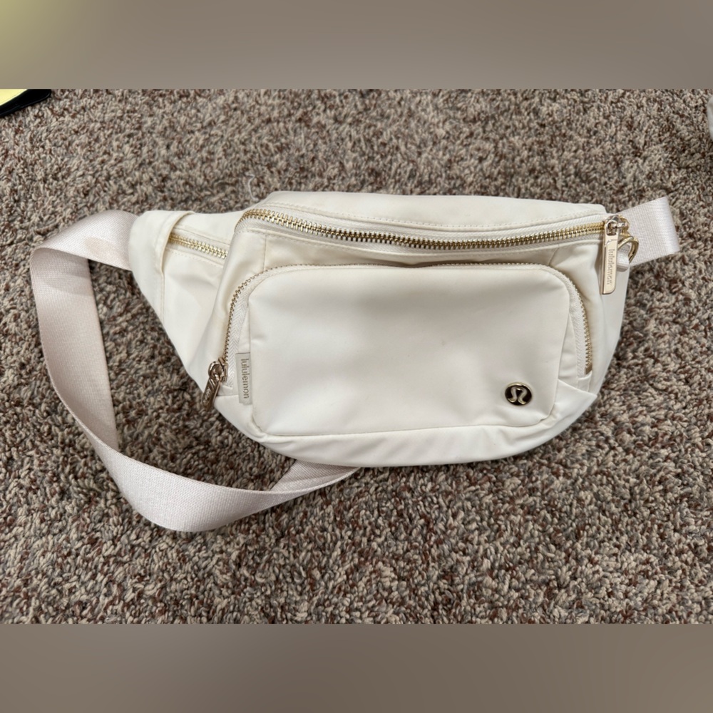 Lululemon XL Belt Bag